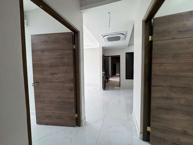 Escazu  Cómodo y Moderno Apartamento  3 HAB $1500