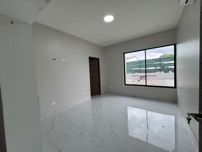 Escazu  Cómodo y Moderno Apartamento  3 HAB $1500