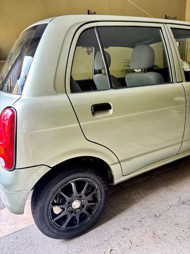 DAIHATSU CUORE 2001