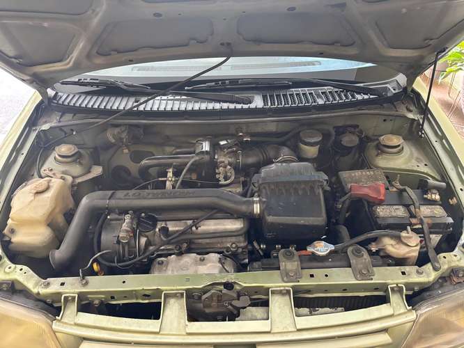DAIHATSU CUORE 2001