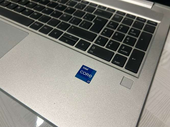 LAPTOP BARATA HP 450 