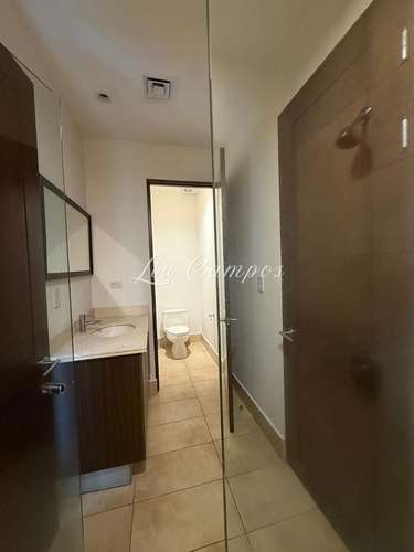 Apartamento dúplex de lujo con jardín privado en alquiler | San Rafael de Escazú - Imagen 17