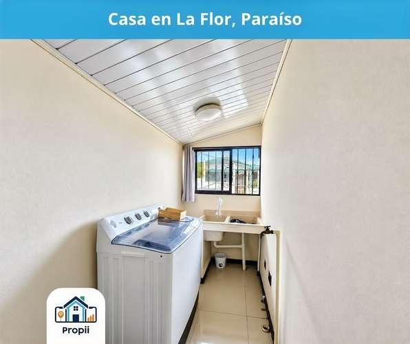 Se vende casa en La Flor, Santiago de Paraíso, Cartago - 3 Habs, Parqueo para 2 carros y Patio amplio