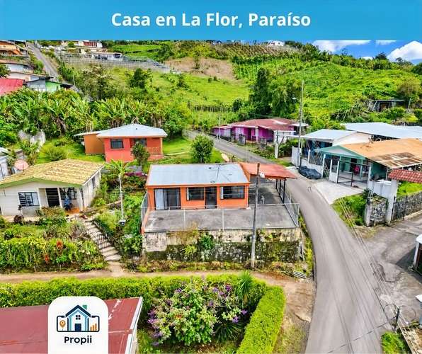 Se vende casa en La Flor, Santiago de Paraíso, Cartago - 3 Habs, Parqueo para 2 carros y Patio amplio