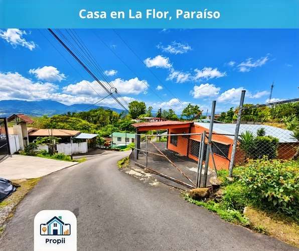 Se vende casa en La Flor, Santiago de Paraíso, Cartago - 3 Habs, Parqueo para 2 carros y Patio amplio