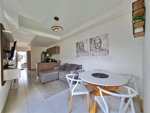 Venta de Moderna Casa en San Antonio de Alajuela RZ - Imagen 3