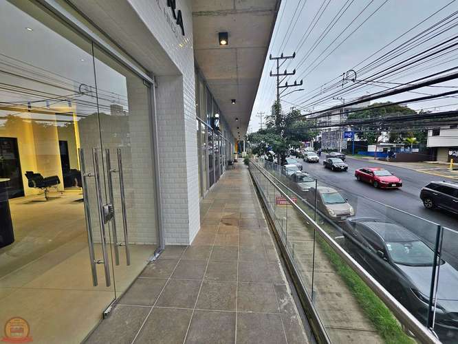 Local Comercial de 70 m² en Alquiler frente a UCIMED, Sabana Sur - Imagen 10