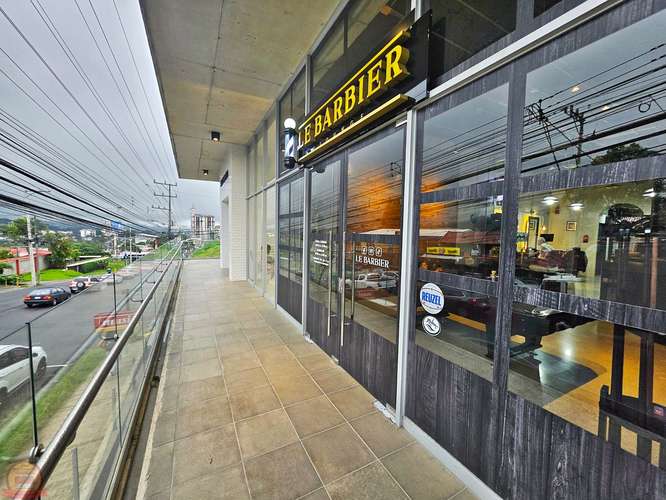 Local Comercial de 70 m² en Alquiler frente a UCIMED, Sabana Sur - Imagen 9