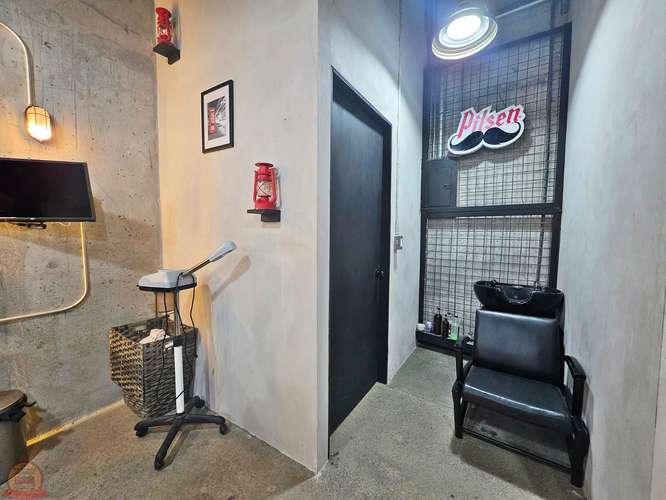 Local Comercial de 70 m² en Alquiler frente a UCIMED, Sabana Sur - Imagen 7