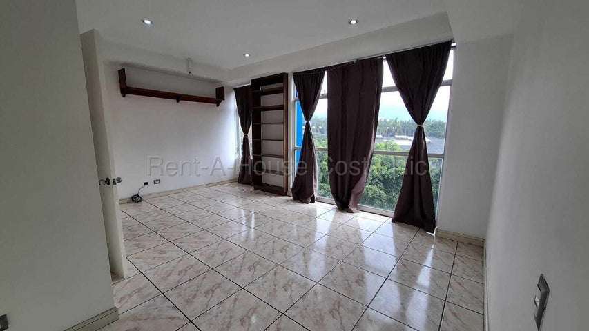 Venta de Apartamento en LA URUCA, San José.  - Imagen 8