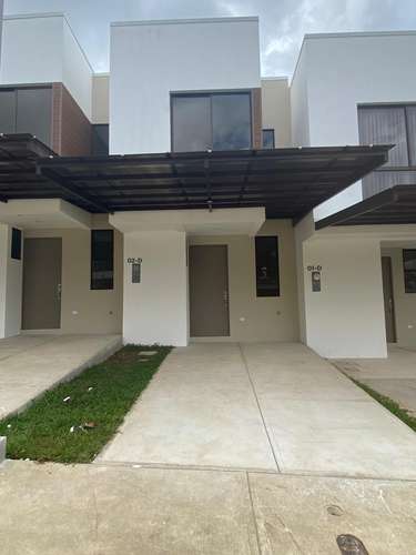 Alquiler de hermosa casa en Condominio Noa en Lagunilla de Heredia 
