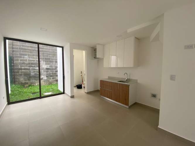 Alquiler de hermosa casa en Condominio Noa en Lagunilla de Heredia 