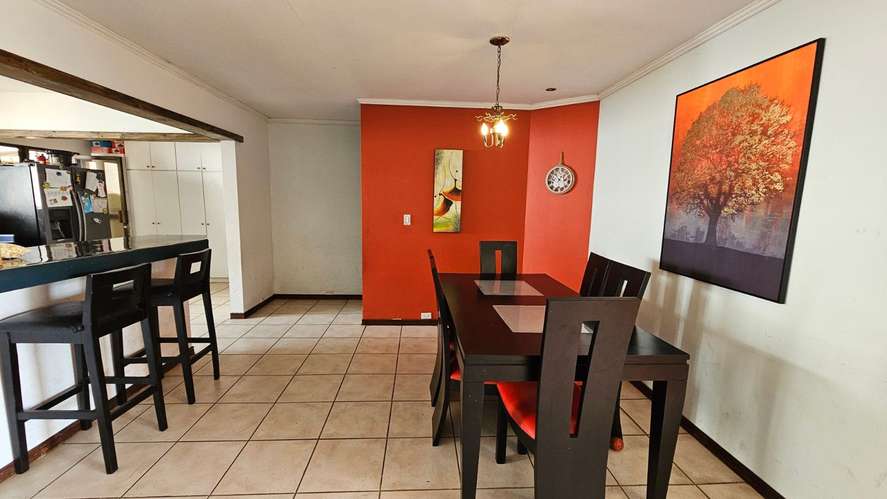 Se alquila amplia casa en Ayarco Curridabat. Cod 25388 - Imagen 3