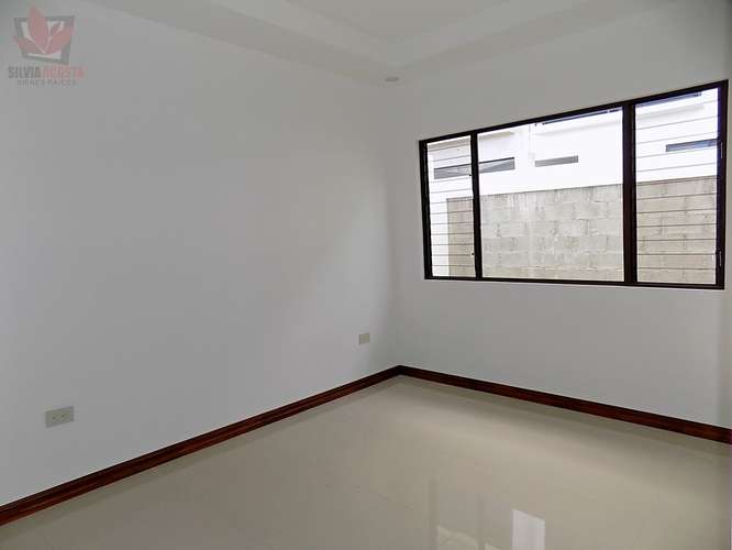 ALQUILER CASA EN CARTAGO CONDOMINIO NOBLEZA DE CORIS