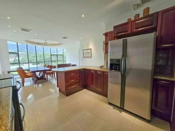 Riverside San Rafael Escazú! Apartamento amueblado con vista