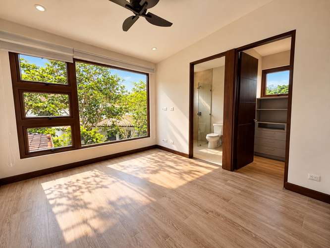 VENTA DE CASA EN CONDOMINIO LA HACIENDA, SANTA ANA* - Imagen 17