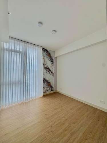 Apartamento con Línea Blanca y Parqueo más Bodega 1200$ - Imagen 4