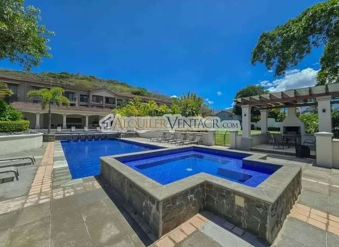 Via Nova Santa Ana Pozos! Penthouse amueblado con vista