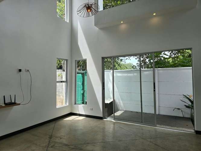 D CASA EN ALQUOLER EN BELEN HEREDIA 