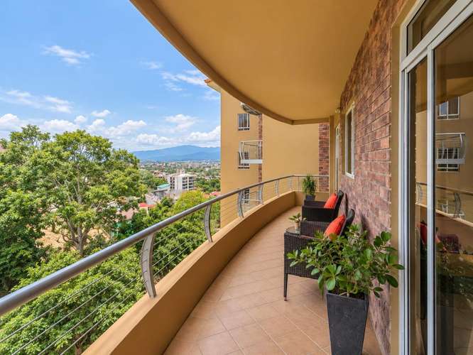 Apartamento amueblado en condominio de Escazú  - Imagen 7