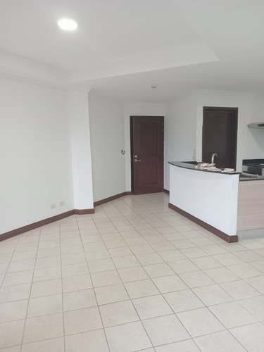 Apartamento en condominio con amenidades, Santa Ana $1100 - Imagen 2