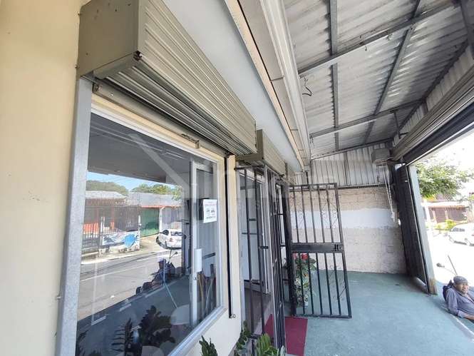 Local comercial en venta en San Rafael Abajo ID: 48927 - APR