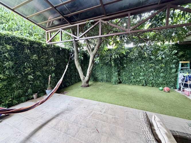  Se Vende Amplia Casa 4 habitaciones en Condominio Exclusivo y Seguro en Belén, Heredia - Imagen 7