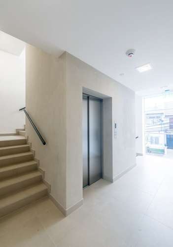 Apartamento en edificio privado, Sabana Norte 450.000 - Imagen 2