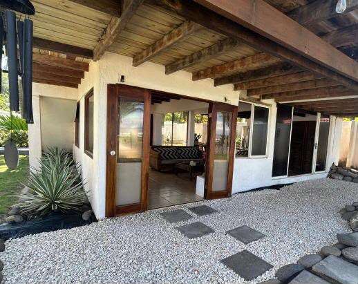Venta Frente al Mar en Playa Tivives | 2 Casas, Piscina, Terraza y Balcon - Imagen 7