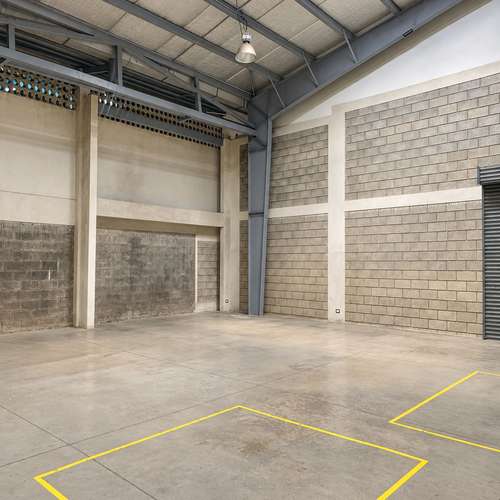 Bodega en alquiler de 125 m² con altura de 8 metros y seguridad 24/7 - Imagen 4