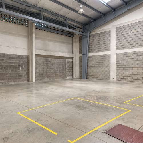 Bodega en alquiler de 125 m² con altura de 8 metros y seguridad 24/7 - Imagen 7