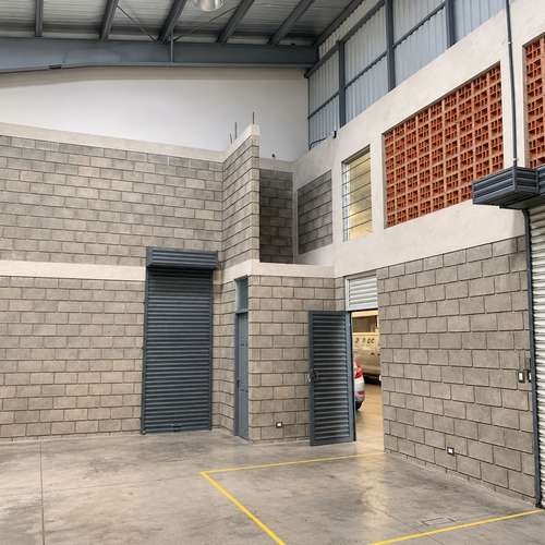 Bodega en alquiler de 125 m² con altura de 8 metros y seguridad 24/7 - Imagen 9