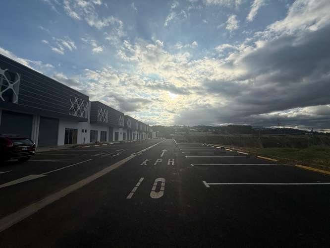 Ofibodega en Escazu nueva  - Imagen 8