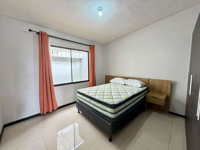 Casa semiamueblada Heredia 
