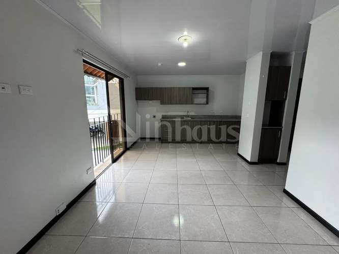  Alquiler de apartamento - Piedades, Santa Ana