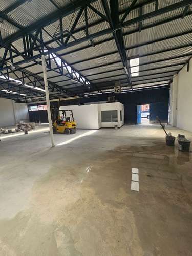 Bodega remodelada con oficinas en barrio México: 600 m² de oportunidad para tu negocio