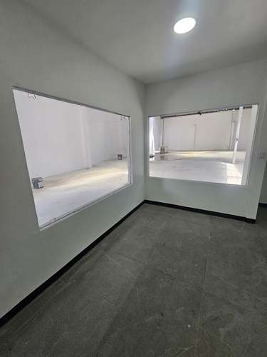 Bodega remodelada con oficinas en barrio México: 600 m² de oportunidad para tu negocio - Imagen 4