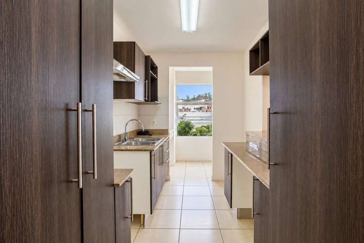 Venta de apartamento en Condominio Bella Vista! con bodega - piso #07 - Imagen 3