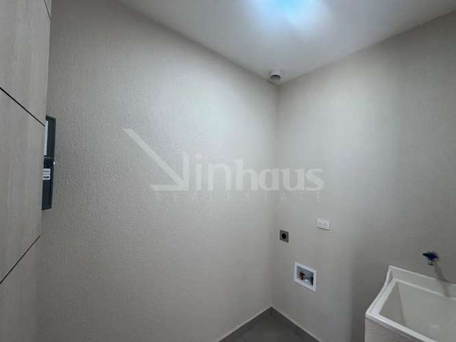 Alquiler de apartamento en primera planta en Santa Ana 