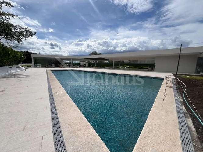 Alquiler de apartamento en primera planta en Santa Ana 