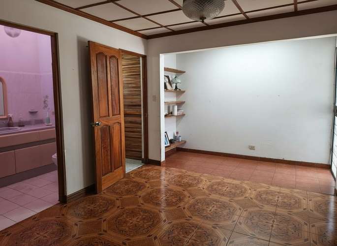 ¡ALQUILER DE AMPLIA CASA DE UNA SOLA PLANTA EN ROHRMOSER, LA GEROMA! - Imagen 5