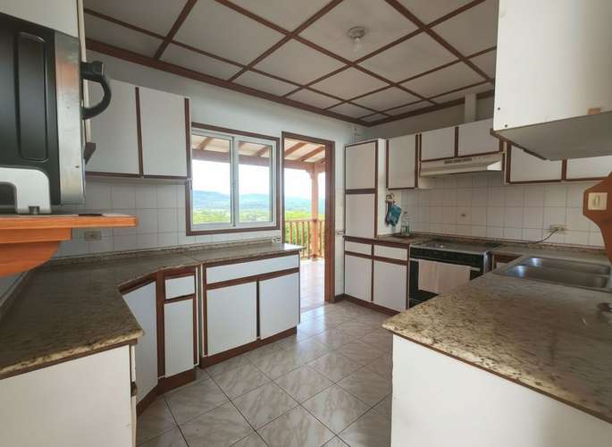 ¡ALQUILER DE AMPLIA CASA DE UNA SOLA PLANTA EN ROHRMOSER, LA GEROMA! - Imagen 8