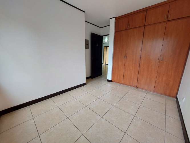 Alquiler de apartamento en Pozos Santa Ana 