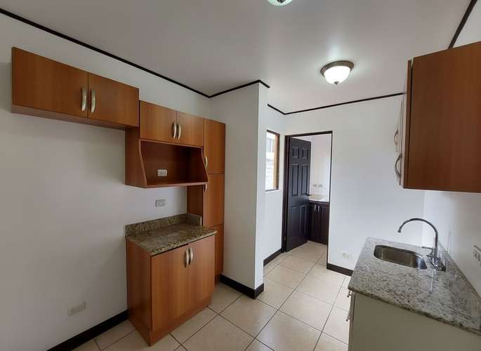 Alquiler de apartamento en Pozos Santa Ana 