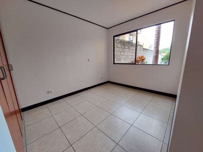 Alquiler de apartamento en Pozos Santa Ana 