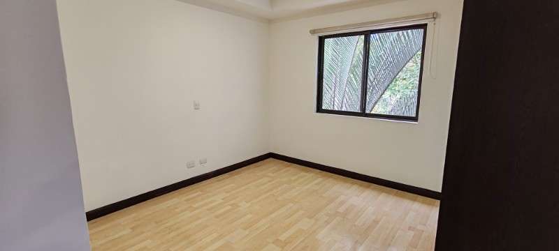 Alquiler de apartamento en la mejor ubicación en Santa Ana. - Imagen 8
