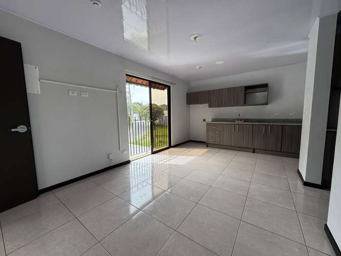 Apartamento en alquiler en Santa Ana - Imagen 3