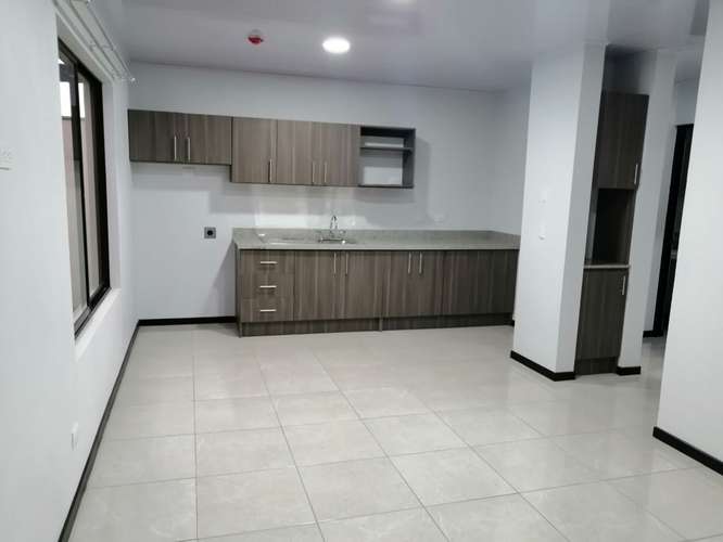 Apartamento en alquiler en Santa Ana - Imagen 4