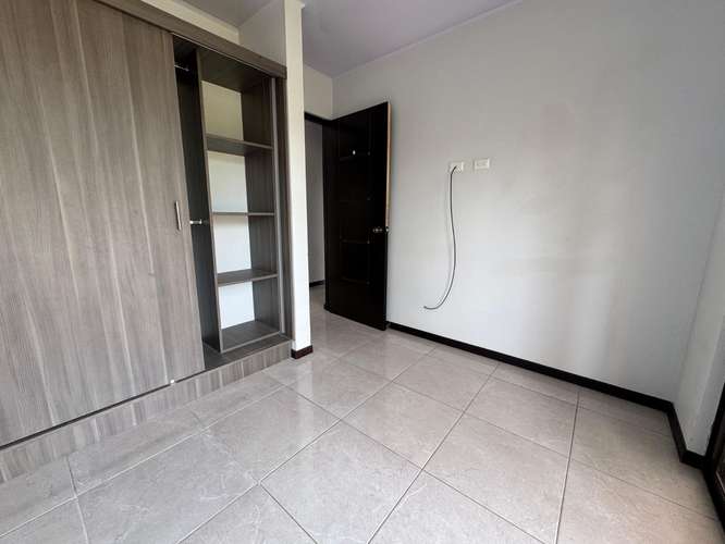 Apartamento en alquiler en Santa Ana - Imagen 11