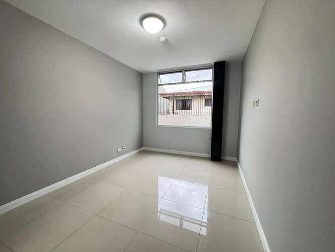Alquiler de apartamento en la Sabana. Espacios comodos  - Imagen 10